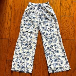 Never worn! XS Short lined, linen pants from Abercrombie! Perfect!